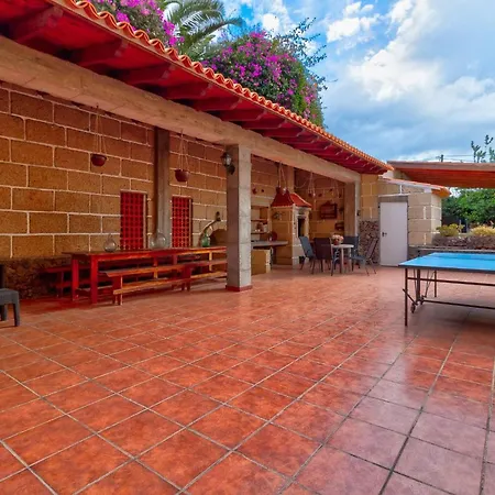 Apartman Beautiful Arianny House With Pool
