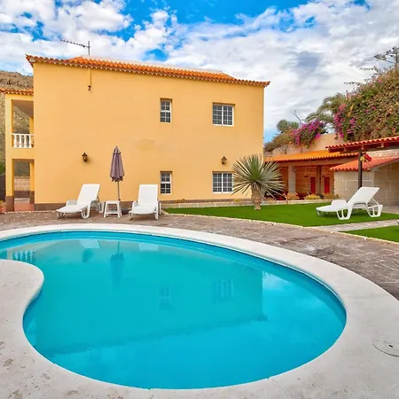 Beautiful Arianny House With Pool Apartman Arona